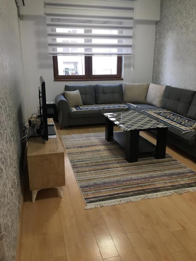 Two Rooms And Kitchen, Bathroom With Balcony Apartment Skopje Ngoại thất bức ảnh